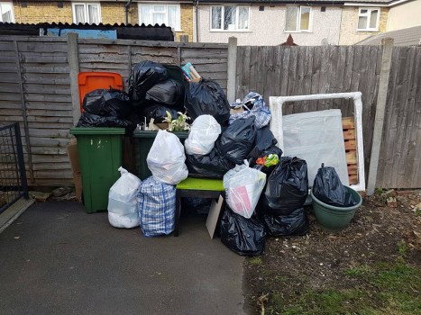 Hackbridge residents decluttering their homes
